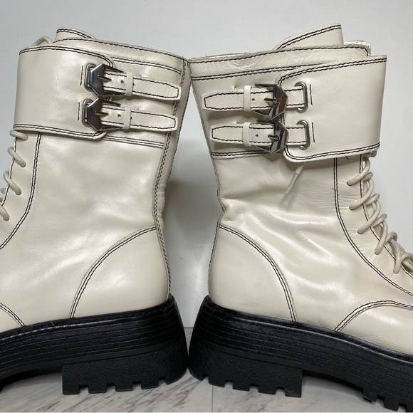 Vince Camuto Monchia White Lace Up Lug Sole Boot 8 1/2 M - Picture 9 of 16